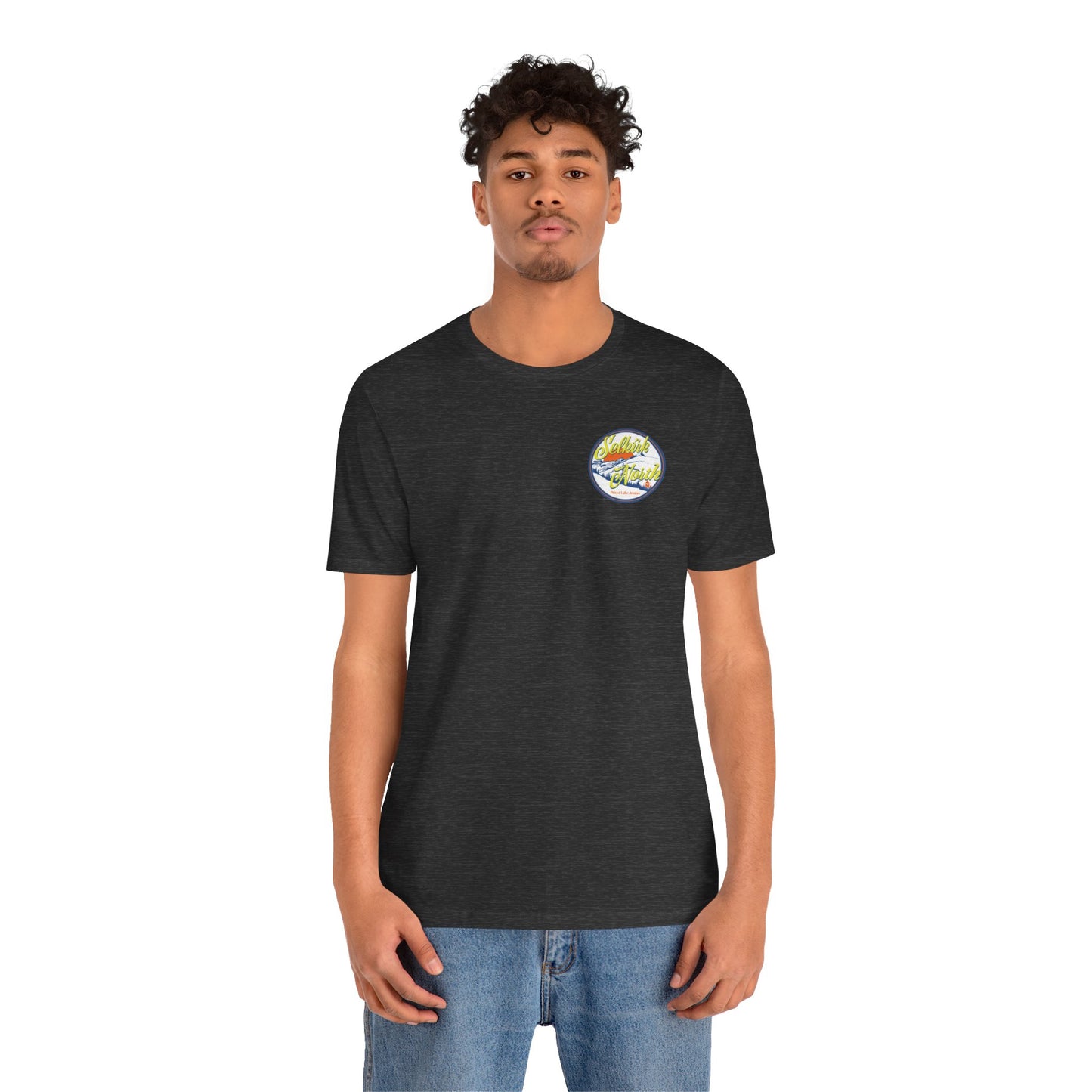 Selkirk Crest Trekker - Unisex Short Sleeve T-Shirt